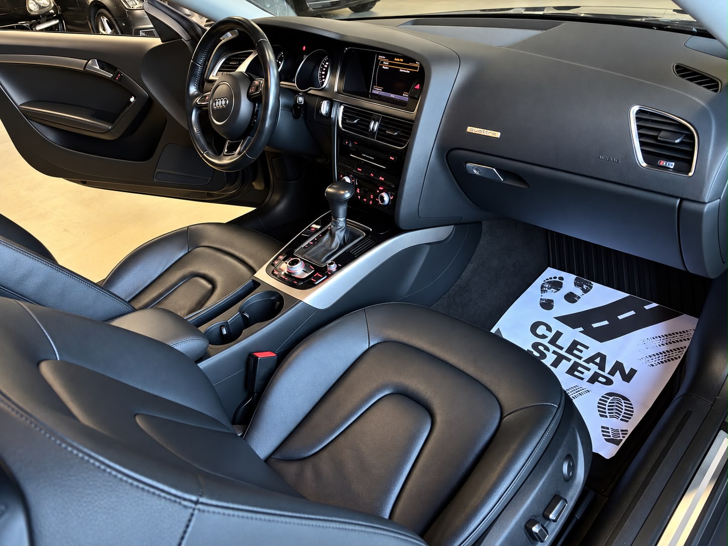 AUDI A5 Coupé 2.0 TFSI quattro S-tronic-image-14
