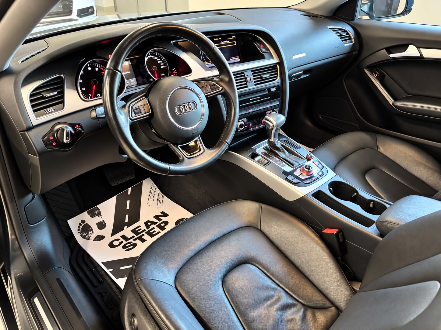AUDI A5 Coupé 2.0 TFSI quattro S-tronic-image-15
