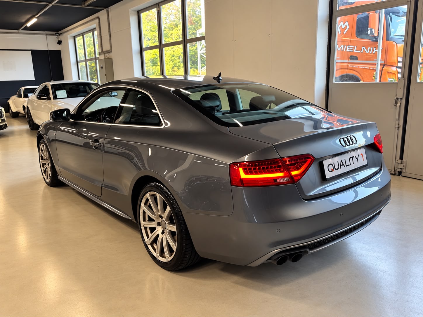 AUDI A5 Coupé 2.0 TFSI quattro S-tronic-image-10