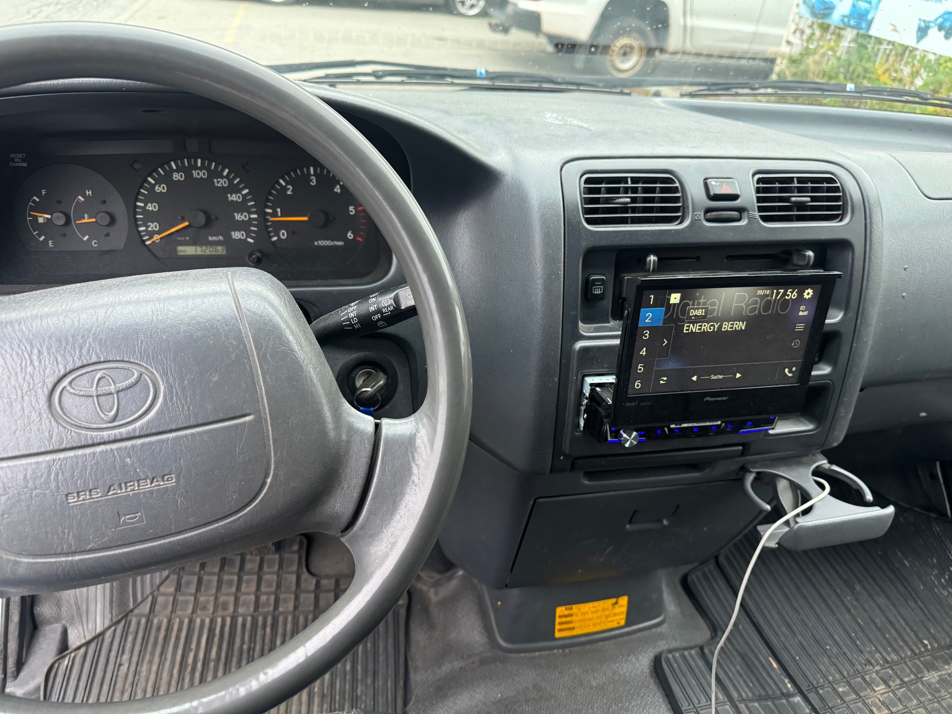 TOYOTA Hiace D-4D 4WD Kombi-image-7