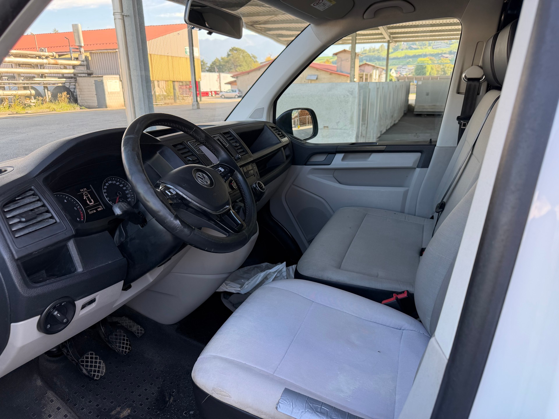 VW T6-image-12