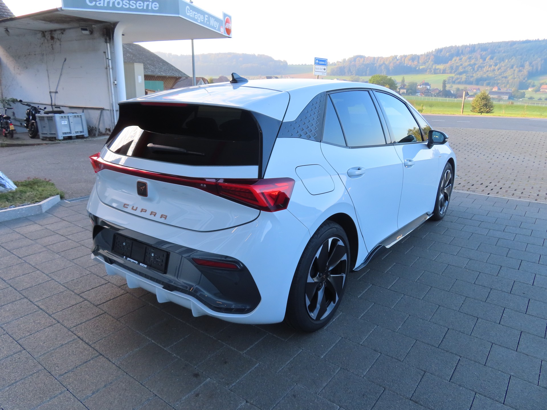 CUPRA Born 59 kWh e-Boost-image-3
