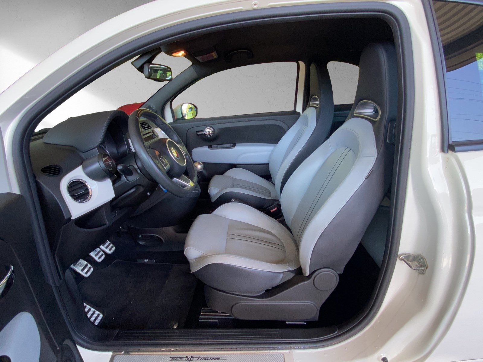 FIAT 595 1.4 16V Turbo Abarth Turismo-image-6