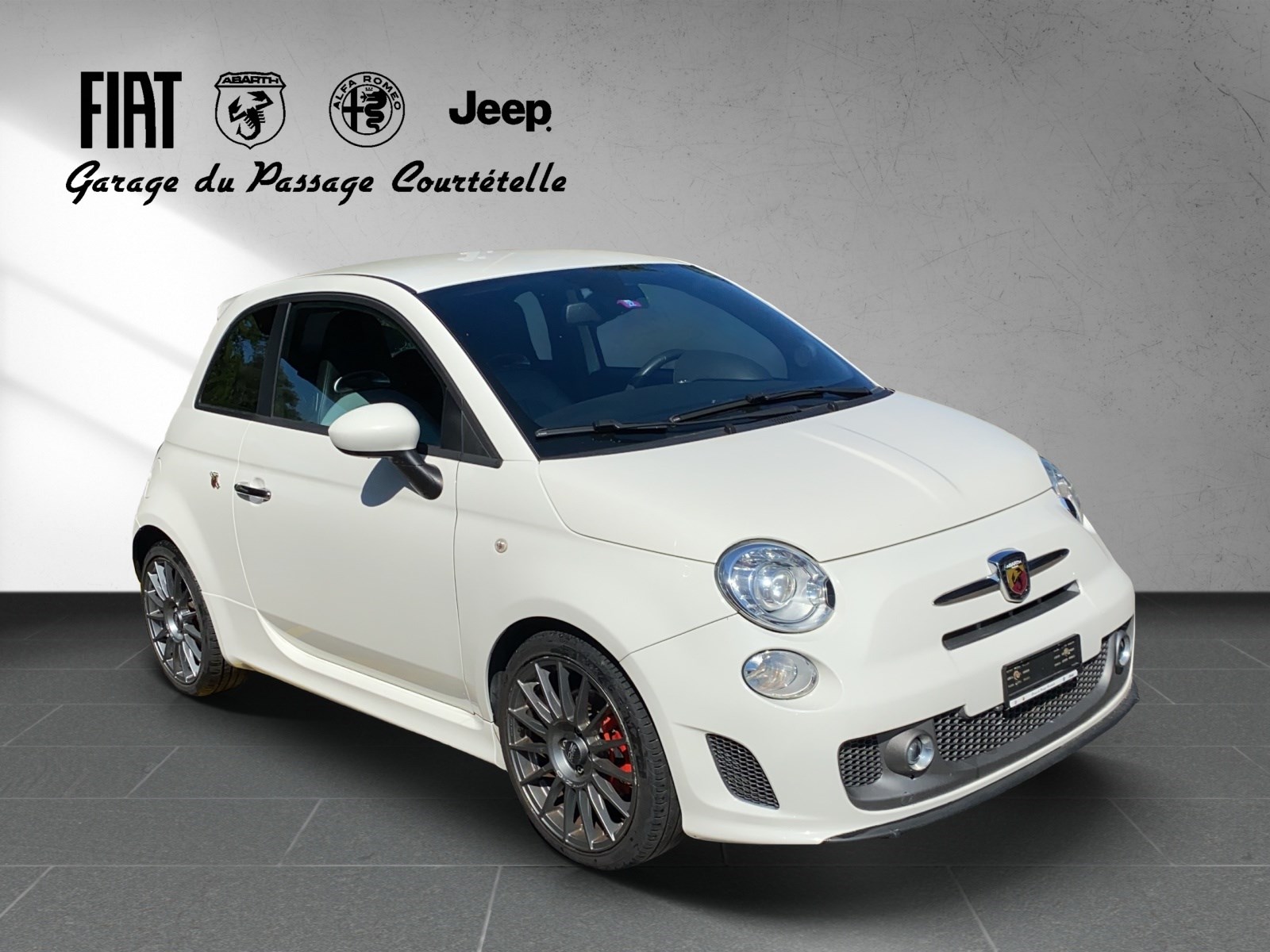 FIAT 595 1.4 16V Turbo Abarth Turismo-image-2