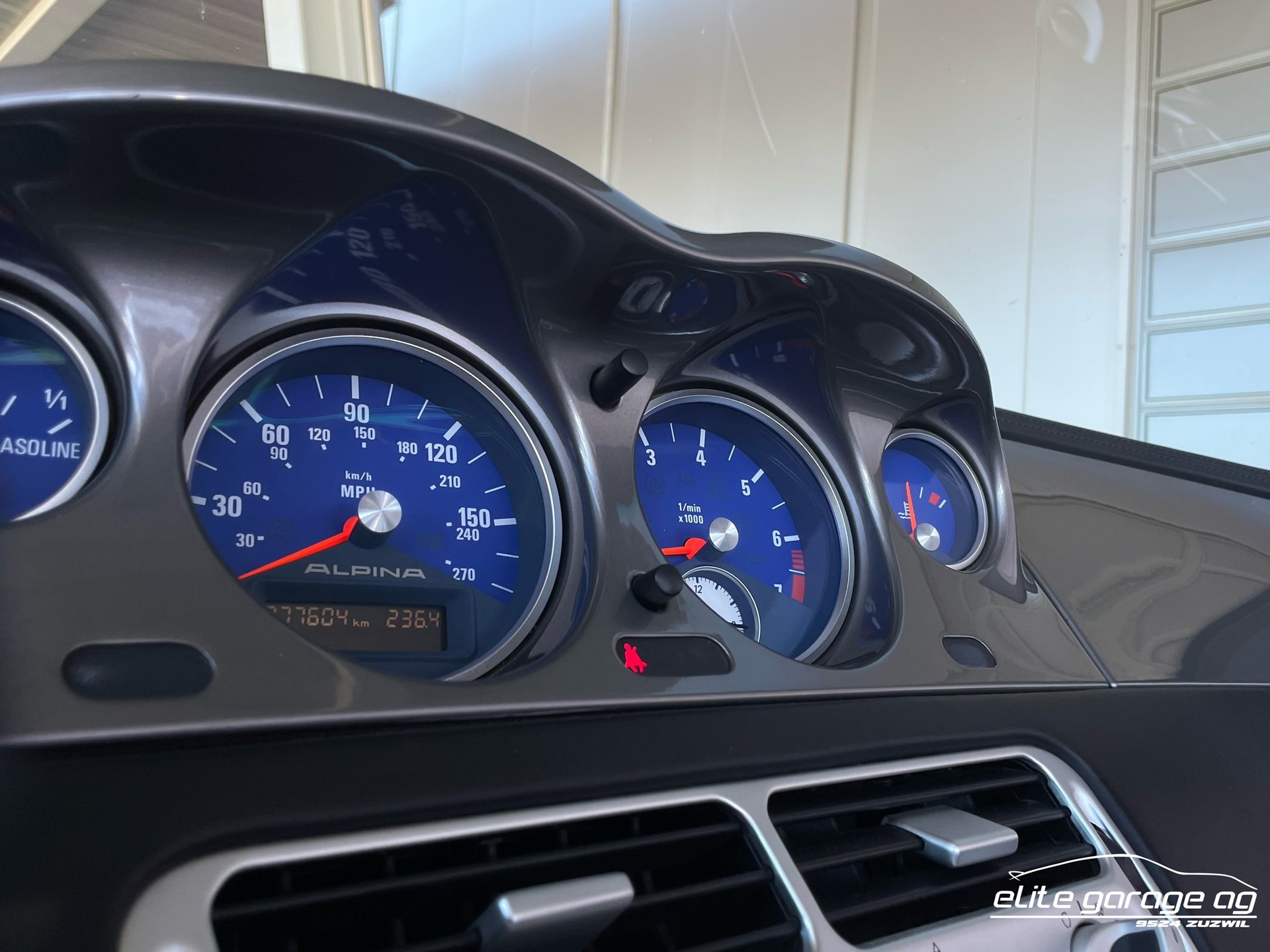 BMW-ALPINA Z8 4.8 Switch-Tronic-image-14