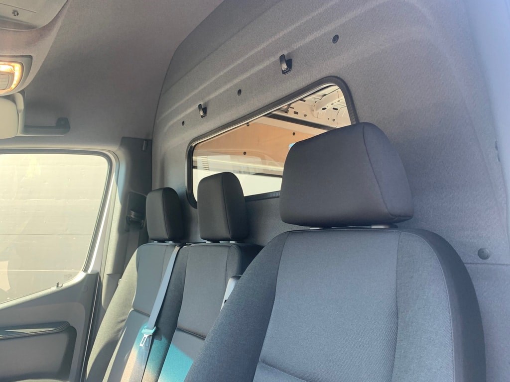 MERCEDES-BENZ eSprinter 312 35kWh Standard-image-5