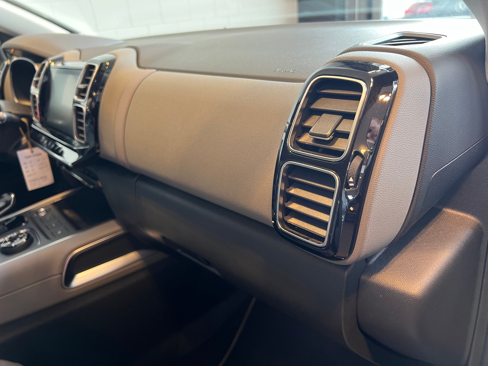 CITROEN C5 Aircross1.6 Shine EAT8-image-23