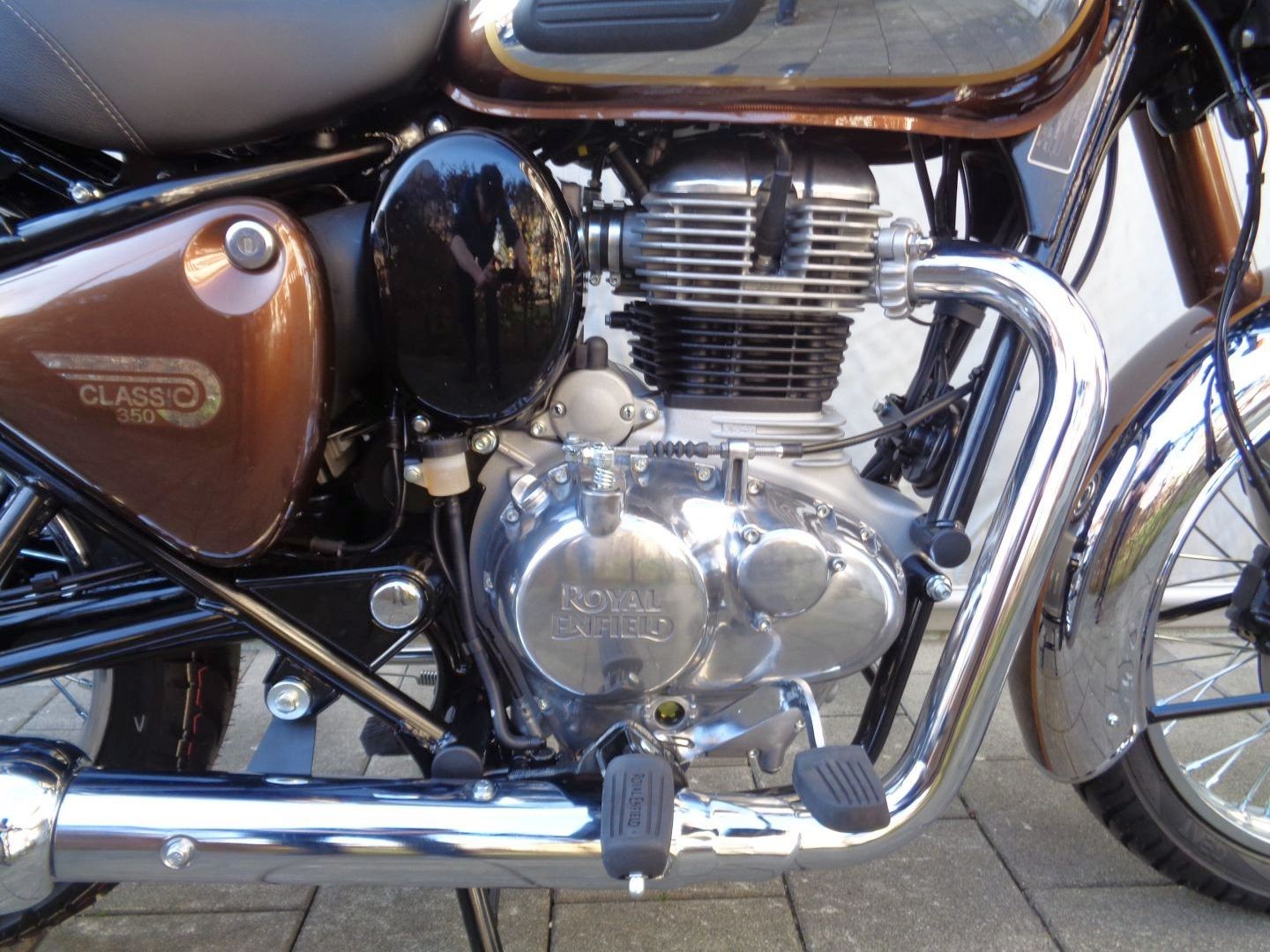 ROYAL ENFIELD CLASSIC 350 E5-image-9
