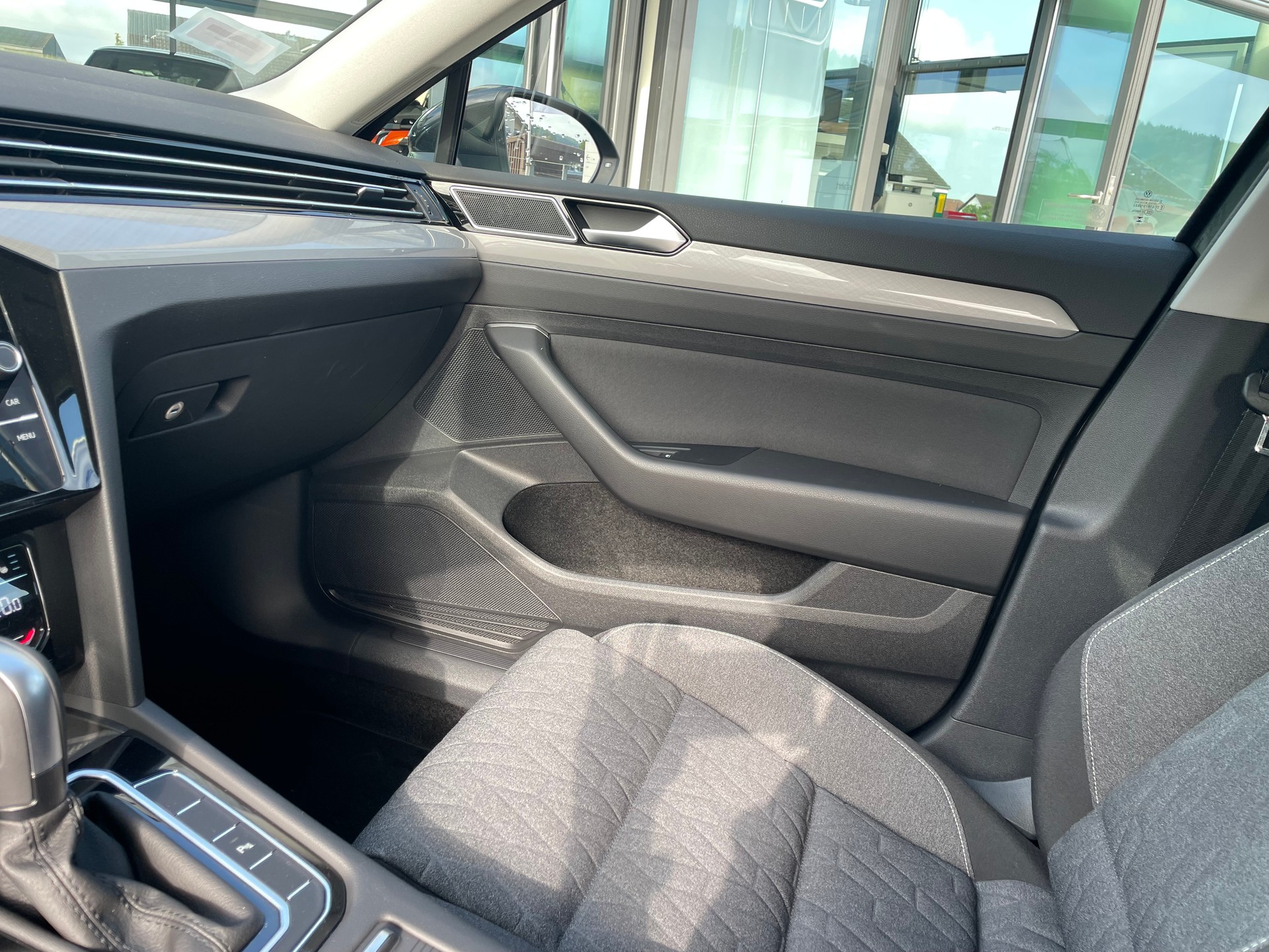 VW Passat 1.5 TSI Business-image-19