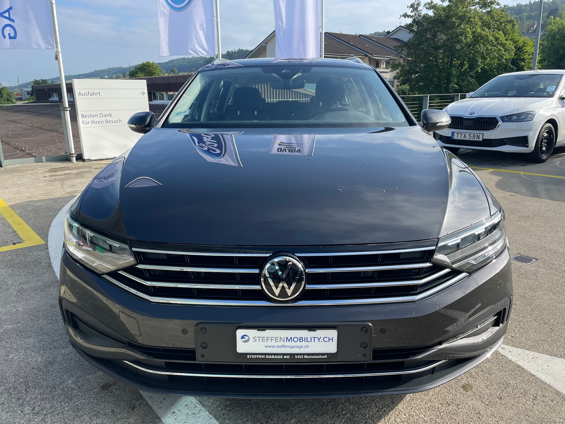 VW Passat 1.5 TSI Business-image-1