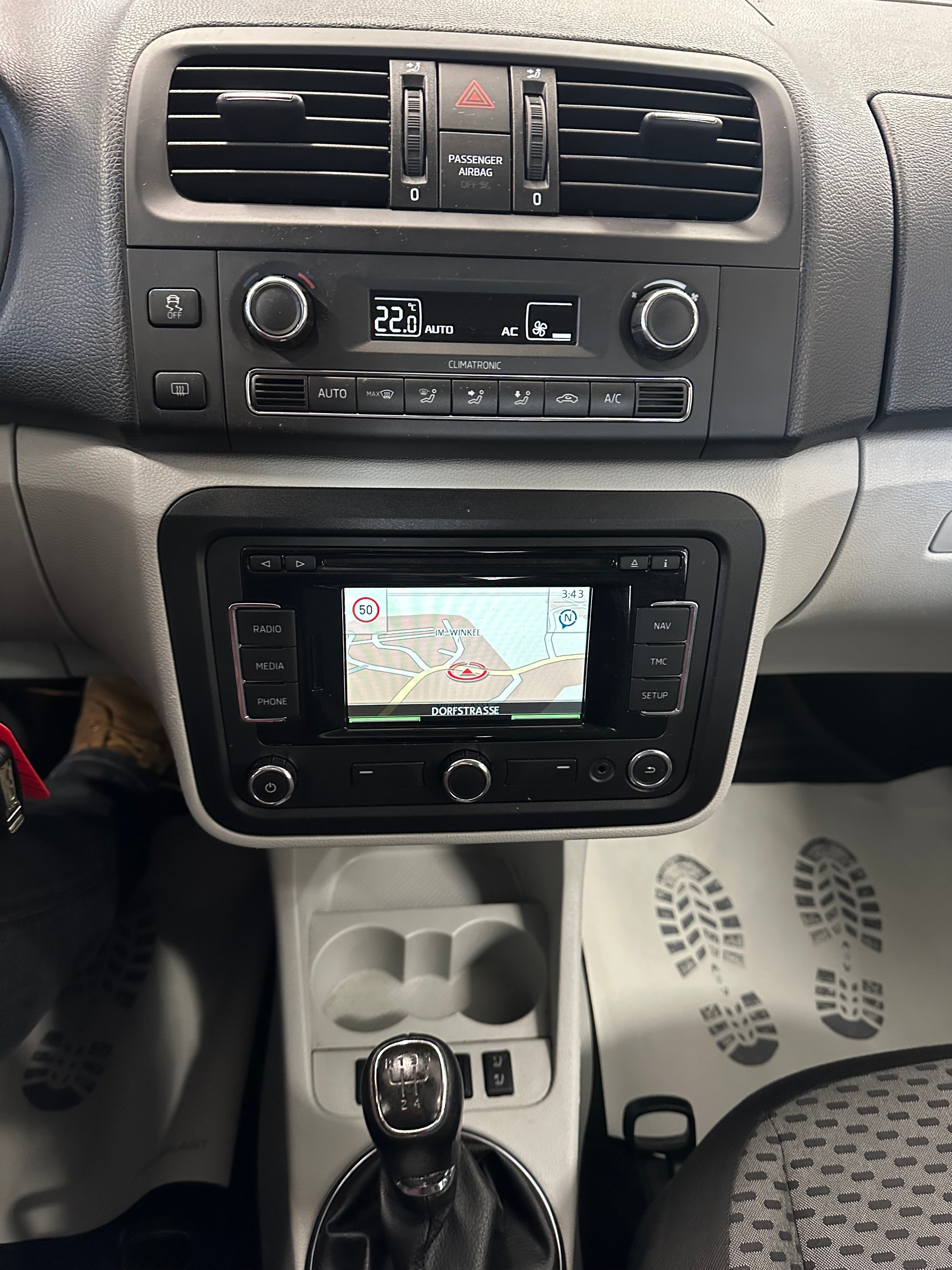 SKODA Fabia 1.2 TDI Greenline-image-6