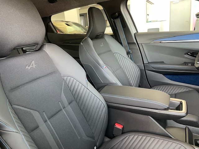RENAULT Mégane E-TECH EV60 Esprit Alpine-image-11