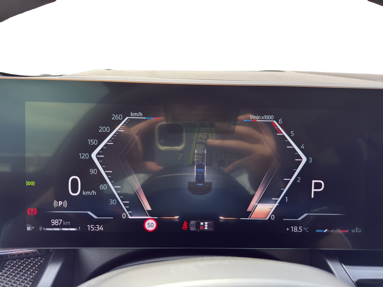 BMW 540d xDrive 48V Touring M Sport Pro Steptronic-image-9