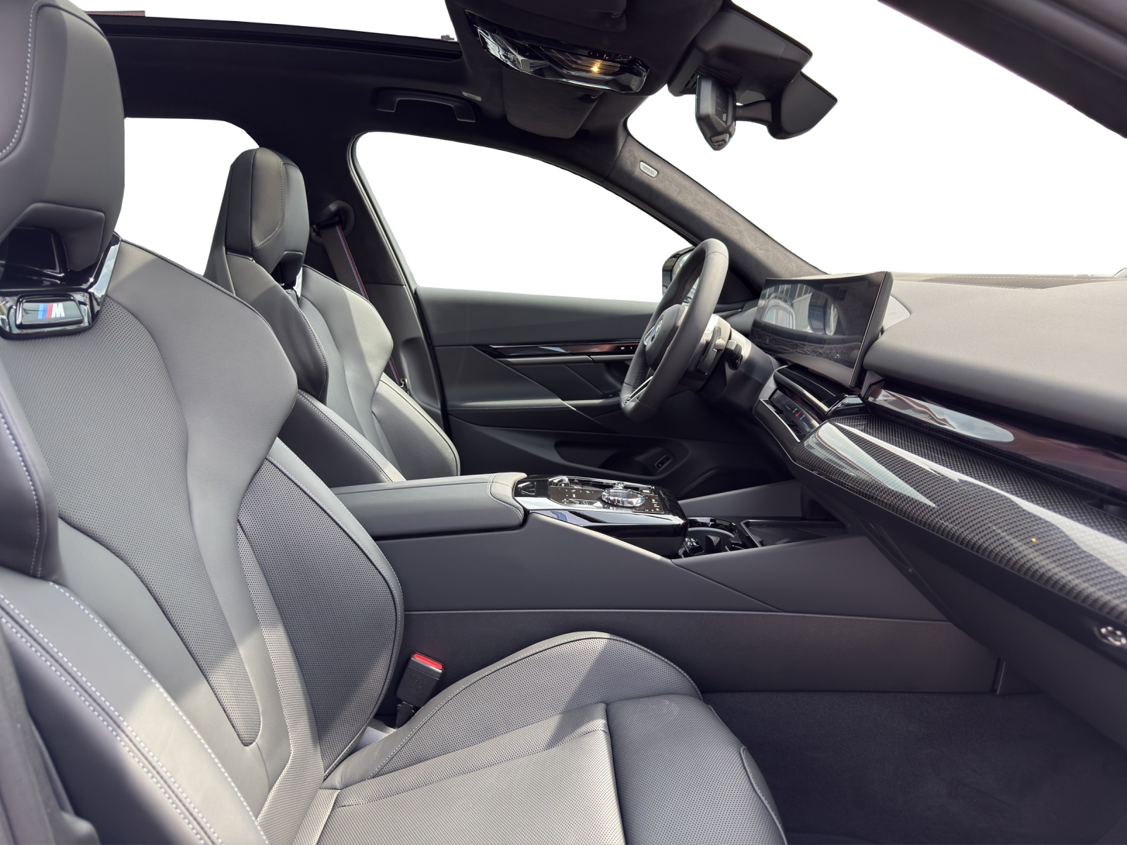BMW 540d xDrive 48V Touring M Sport Pro Steptronic-image-14