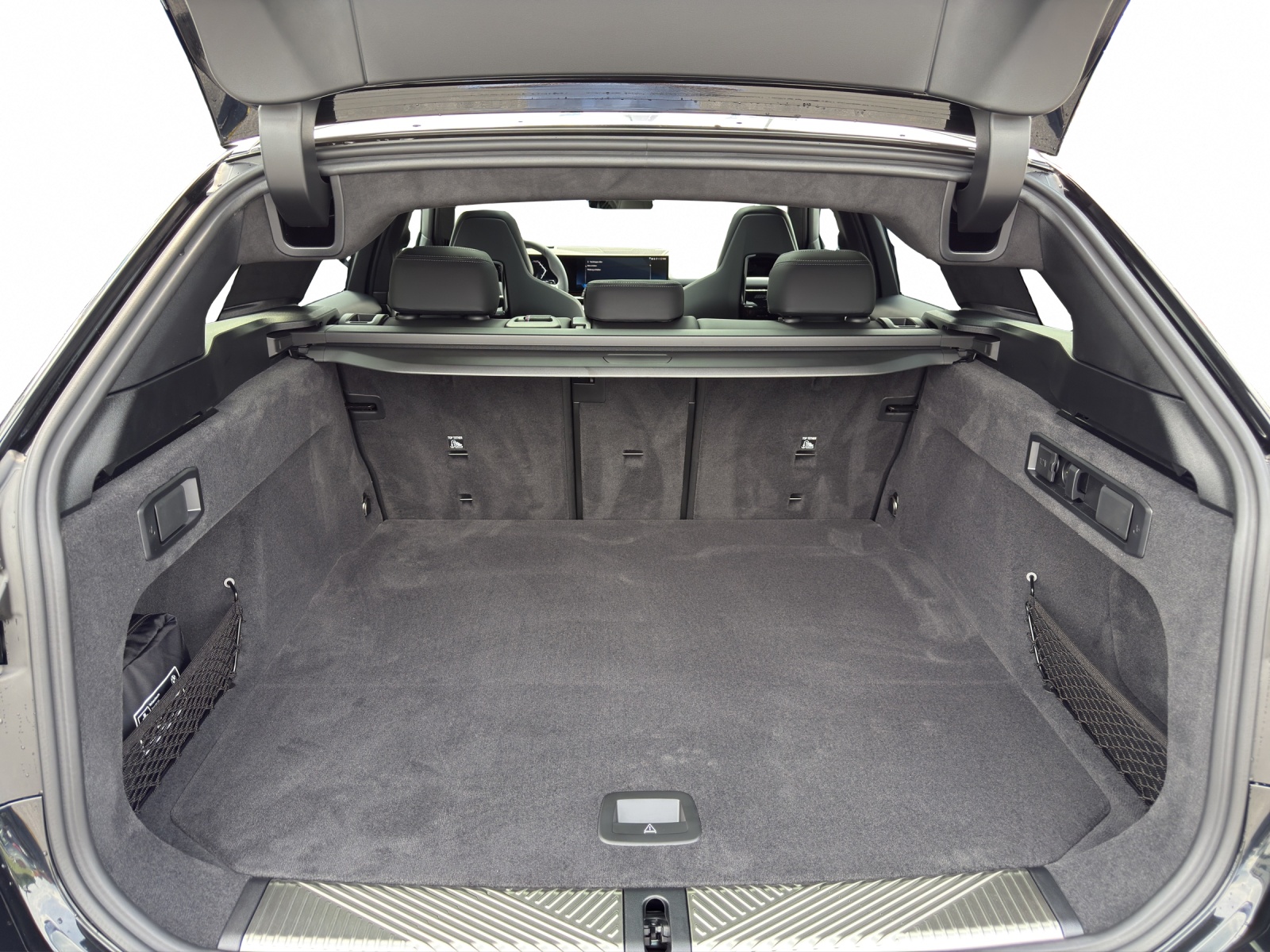 BMW 540d xDrive 48V Touring M Sport Pro Steptronic-image-17