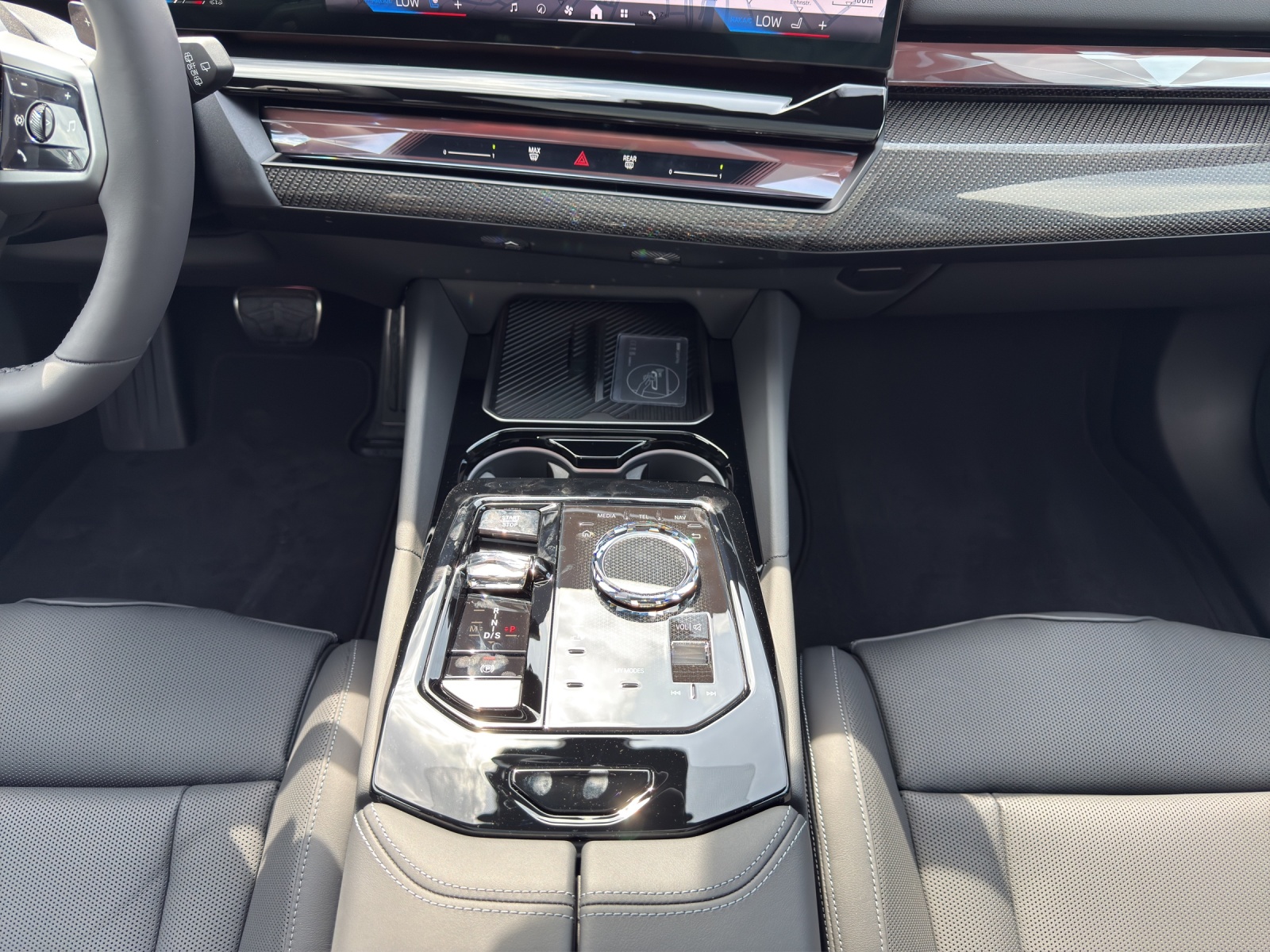 BMW 540d xDrive 48V Touring M Sport Pro Steptronic-image-12