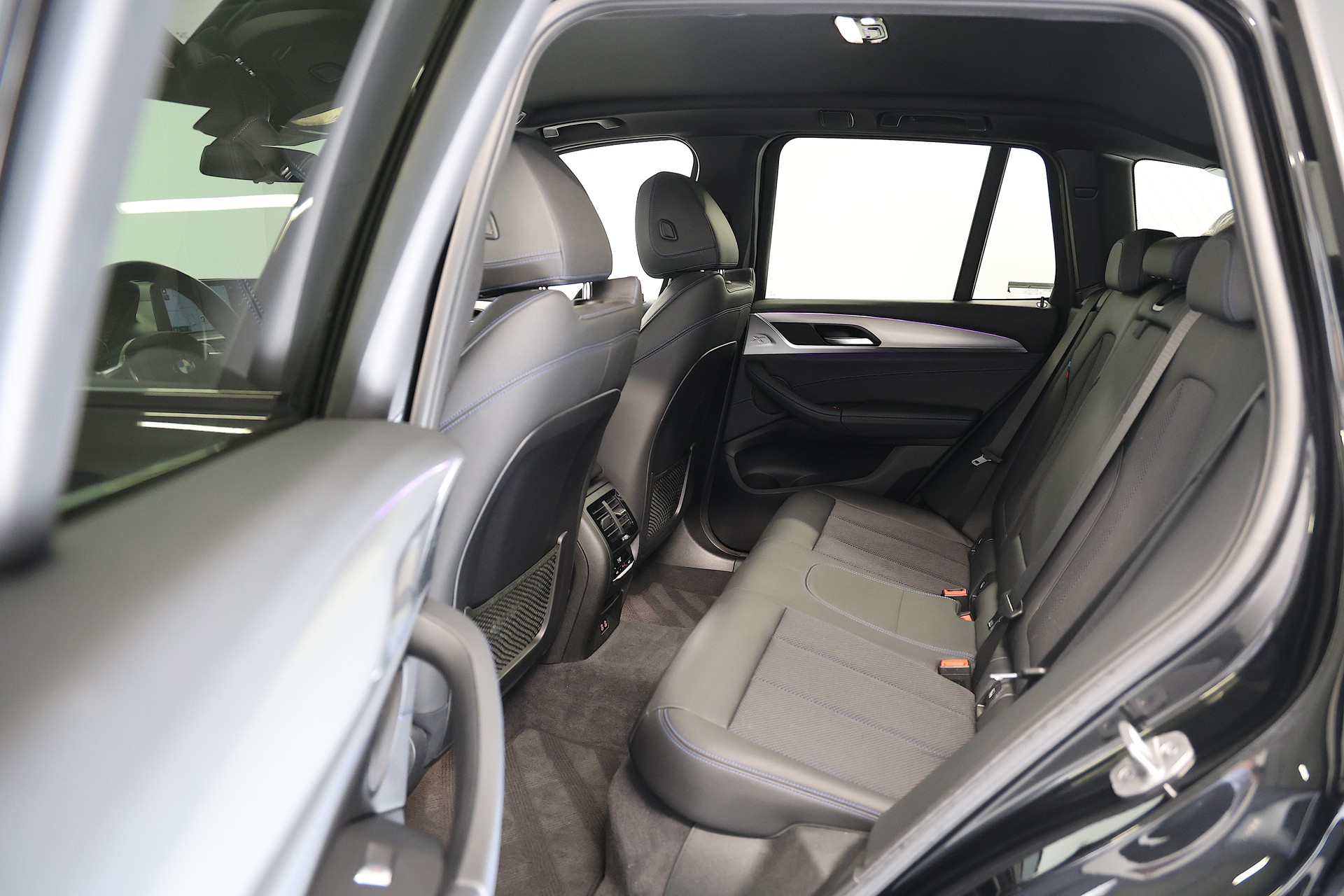 BMW X3 xDrive 48V 30d M Sport Steptronic-image-15