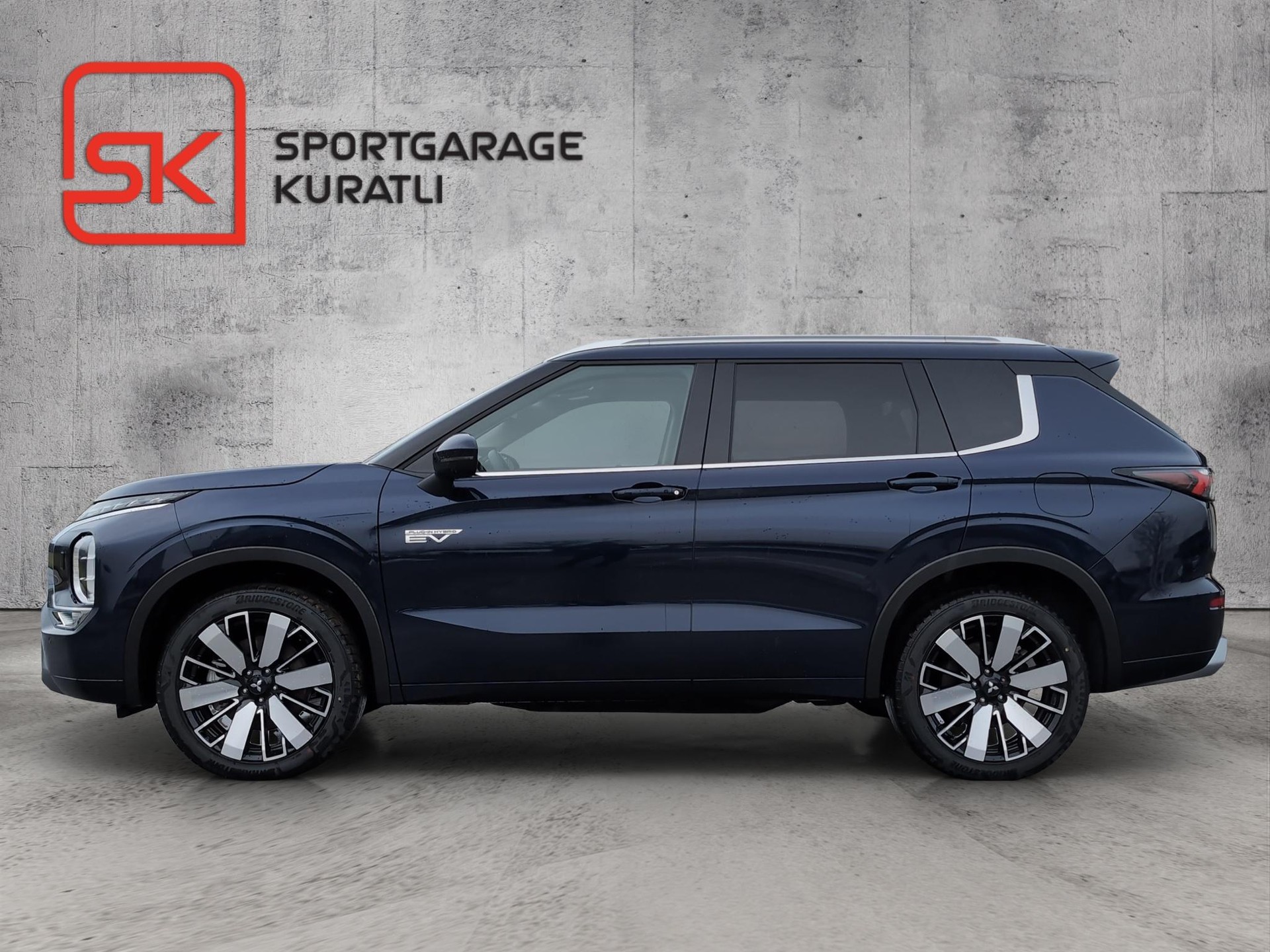 MITSUBISHI Outlander 2.4 PHEV Instyle 4x4 Edition-image-7