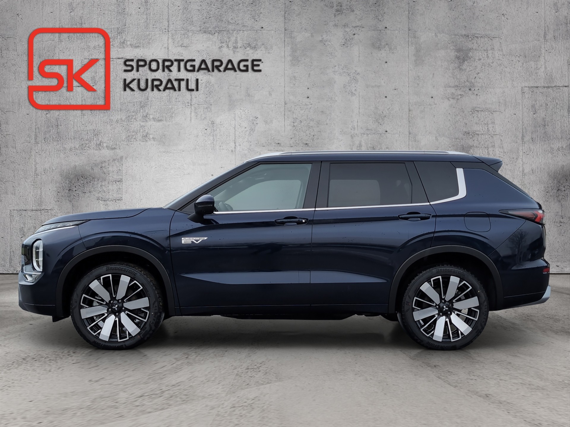 MITSUBISHI Outlander 2.4 PHEV Instyle 4x4 Edition-image-7