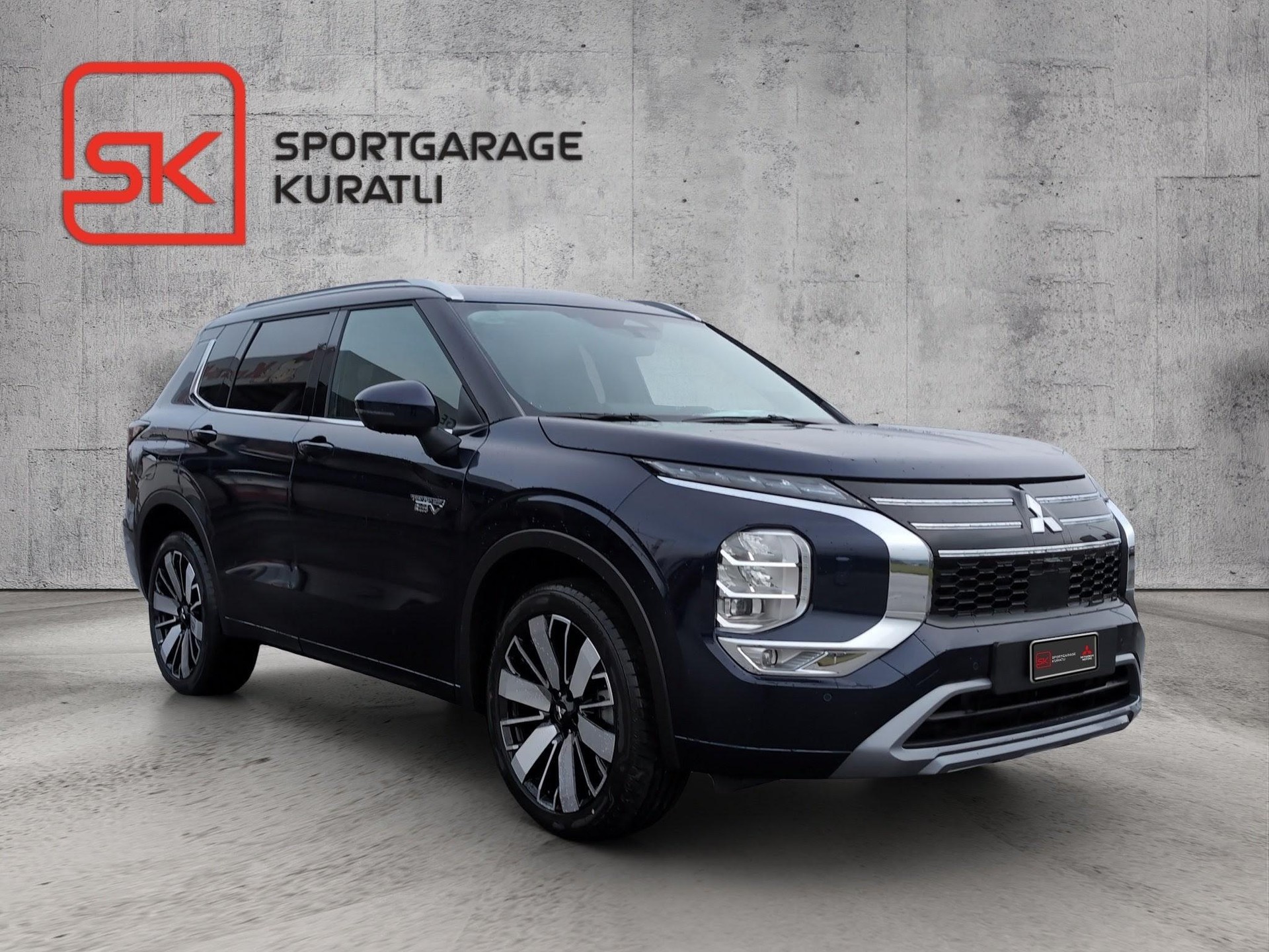 MITSUBISHI Outlander 2.4 PHEV Instyle 4x4 Edition-showroom-element-1