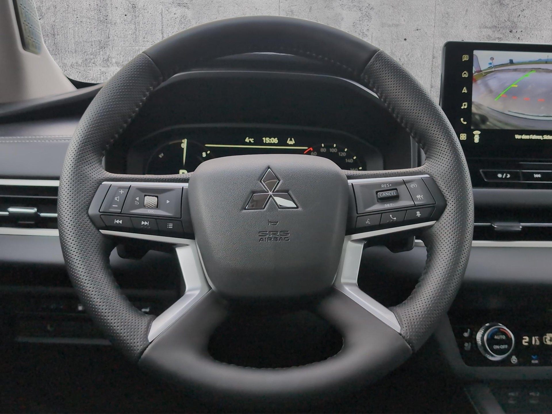 MITSUBISHI Outlander 2.4 PHEV Instyle 4x4 Edition-image-12