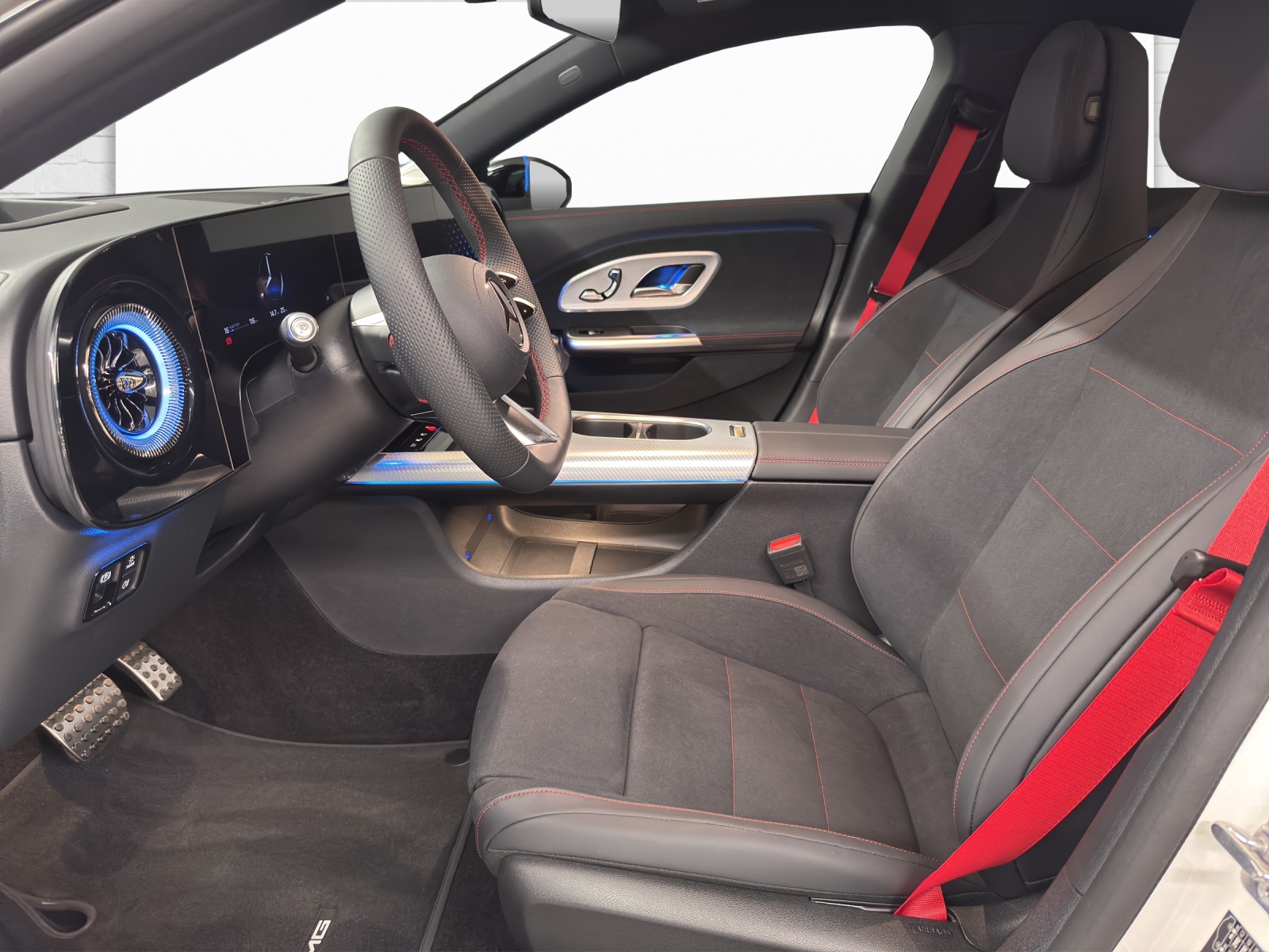 MERCEDES-BENZ CLA 350 AMG Line 4Matic EQ Technology-image-6