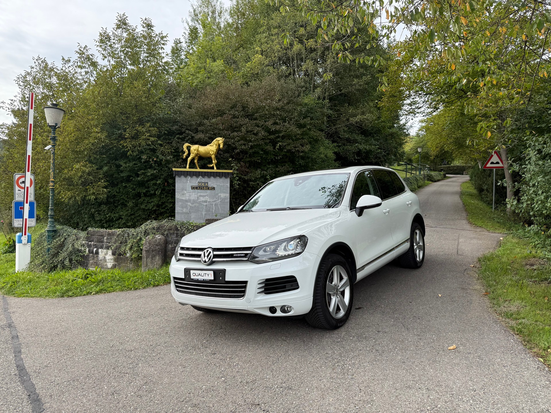 VW Touareg 3.0 TSI Hybrid Edition X Tiptronic