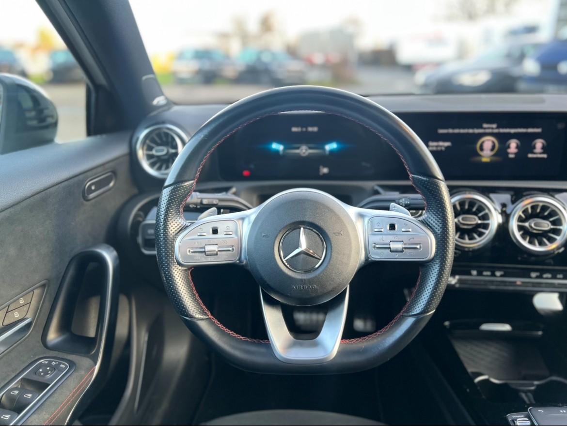 MERCEDES-BENZ A 250 4Matic AMG Line 4Matic 7G-DCT-image-15