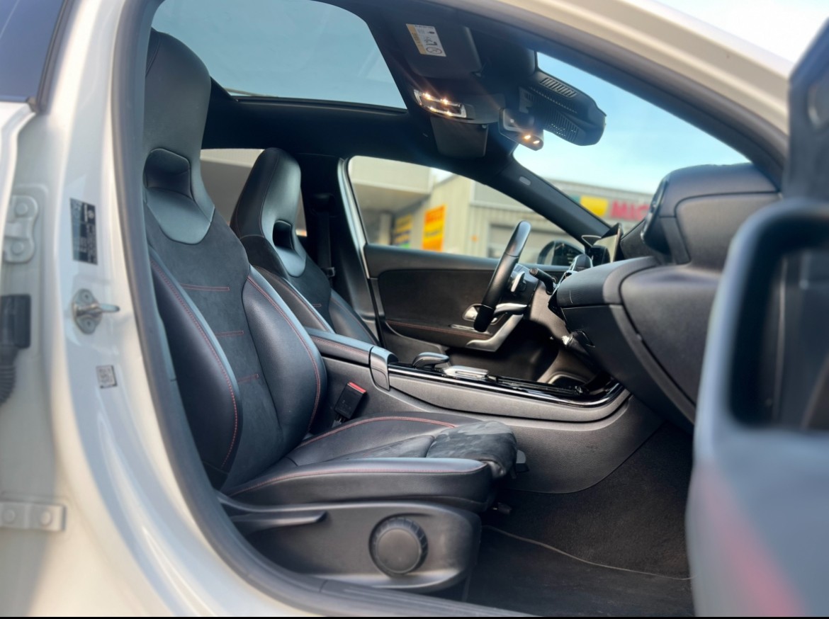 MERCEDES-BENZ A 250 4Matic AMG Line 4Matic 7G-DCT-image-12