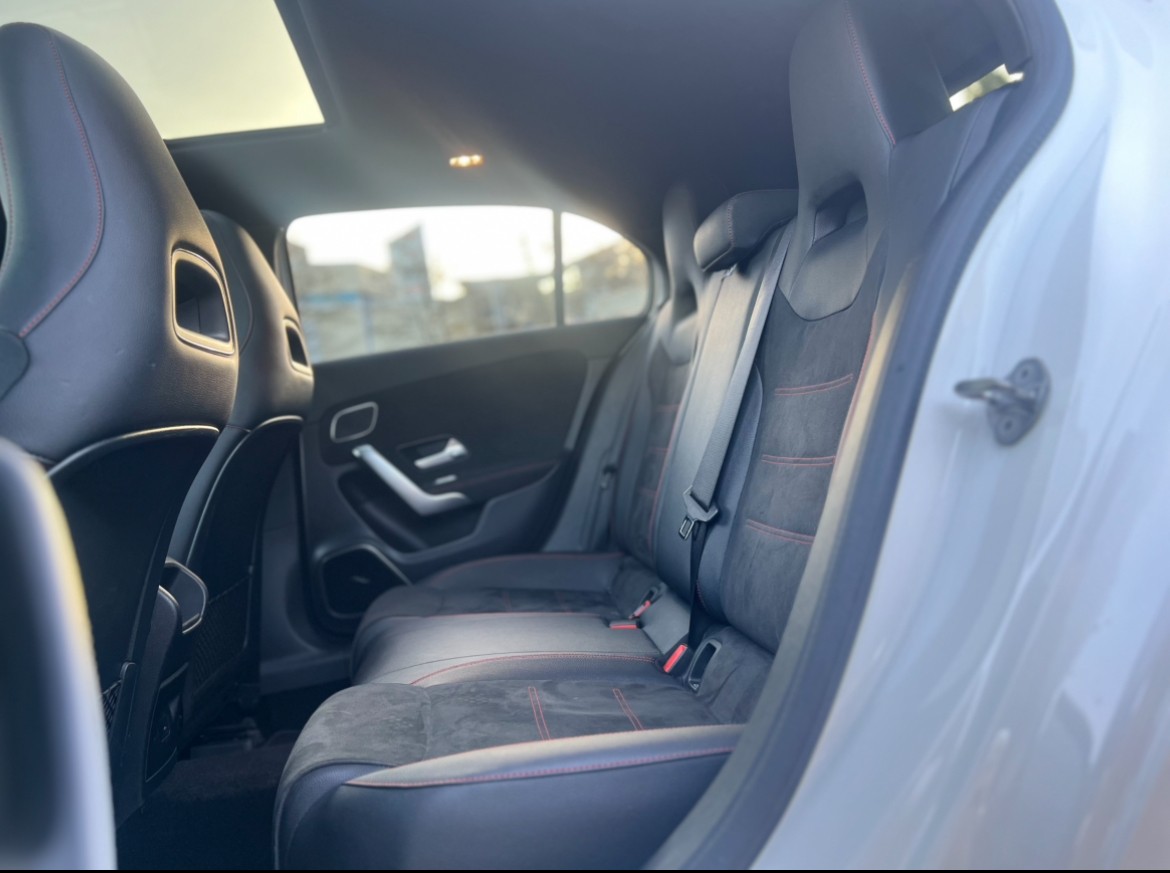 MERCEDES-BENZ A 250 4Matic AMG Line 4Matic 7G-DCT-image-13