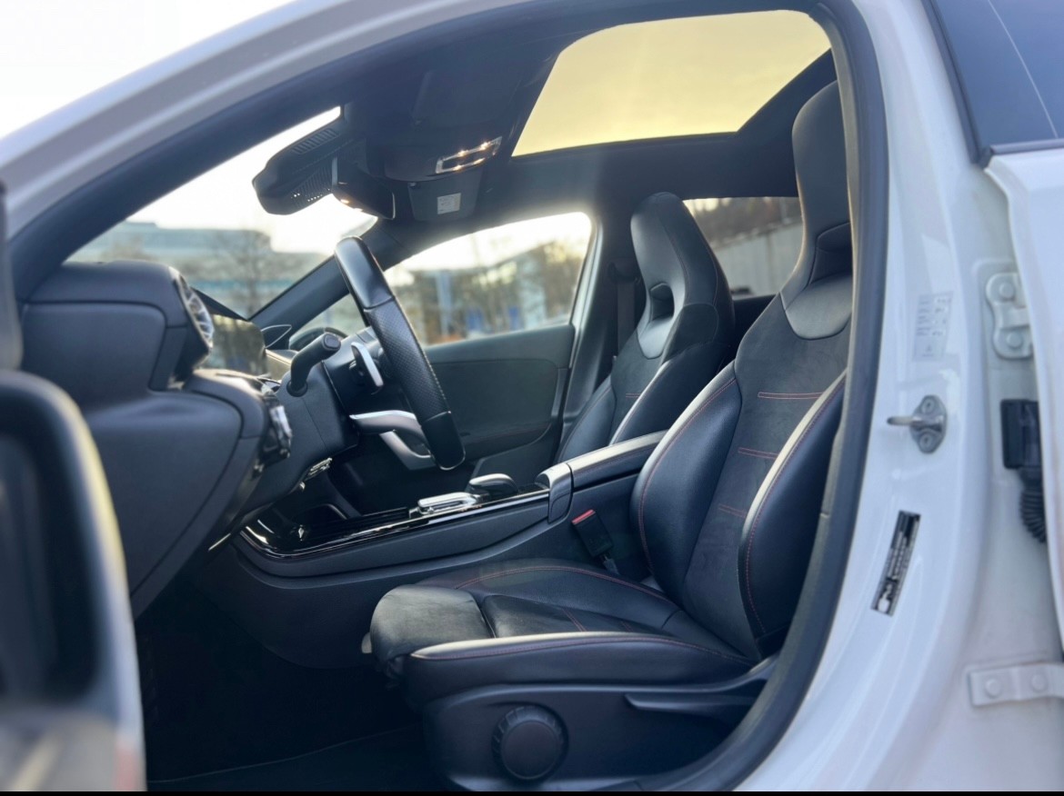 MERCEDES-BENZ A 250 4Matic AMG Line 4Matic 7G-DCT-image-11