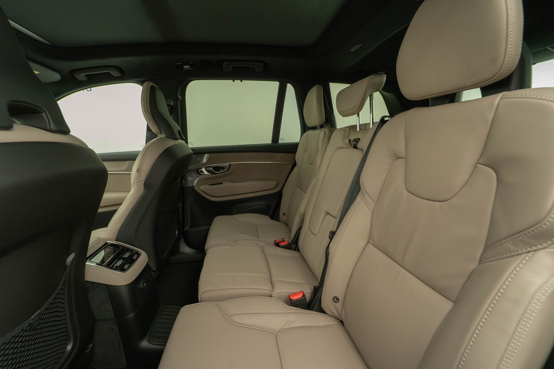 VOLVO XC90 2.0 T8 TE Ultra Bright eAWD-image-8