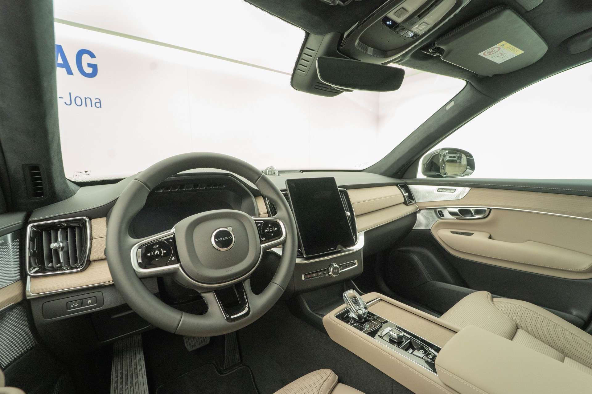 VOLVO XC90 2.0 T8 TE Ultra Bright eAWD-image-6