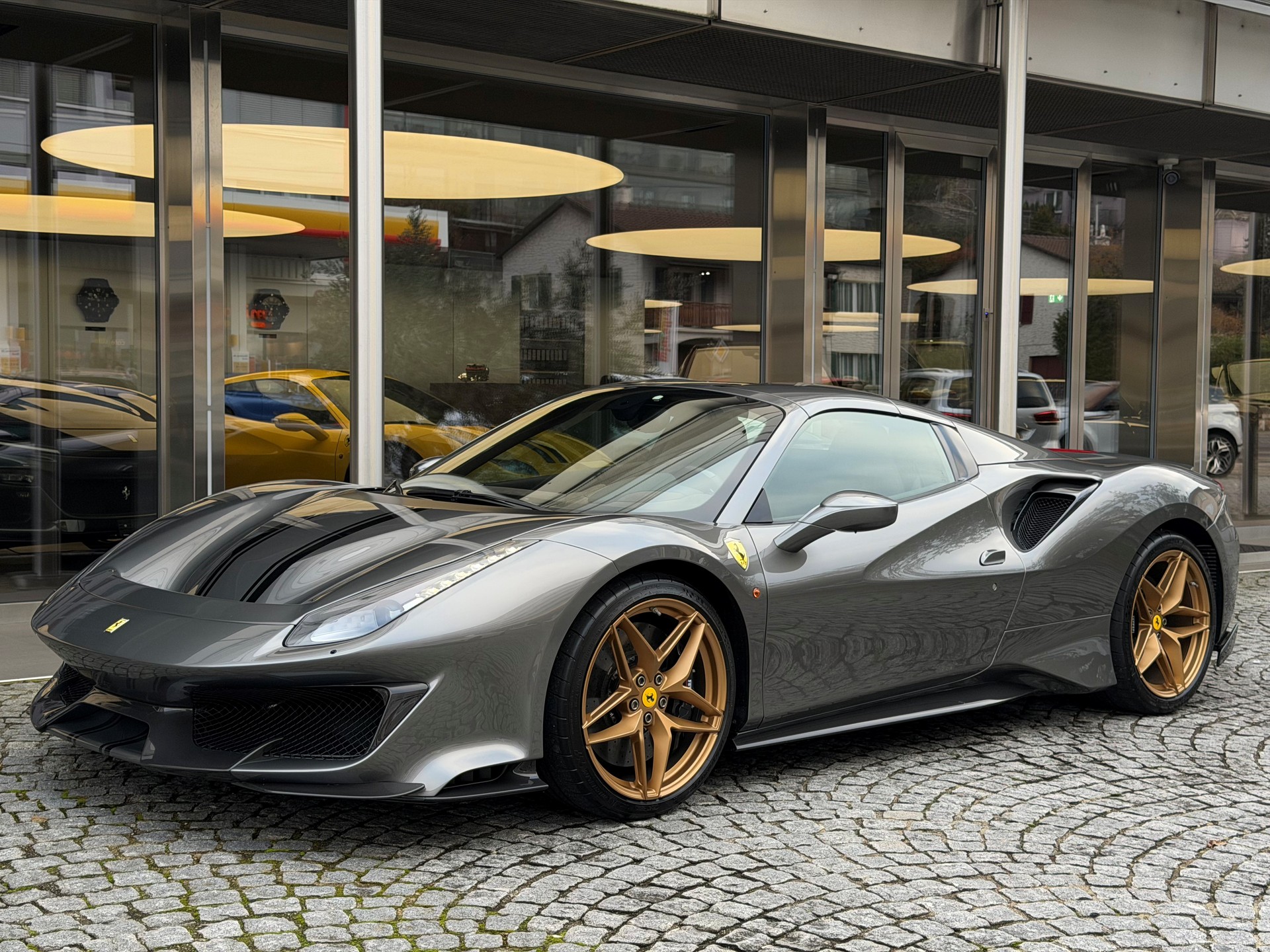 FERRARI 488 Pista Spider 3.9 V8-image-5
