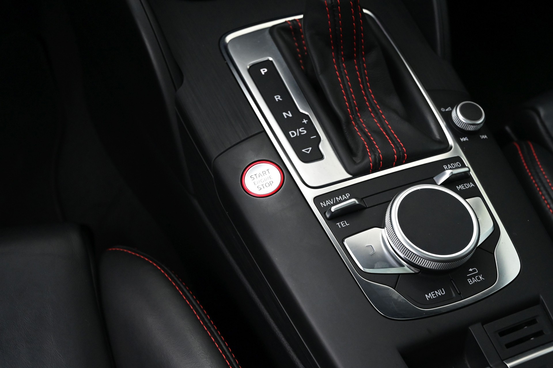 AUDI RS3 "APR 555 Kit" Sportback 2.5 TSI quattro S-tronic-image-16