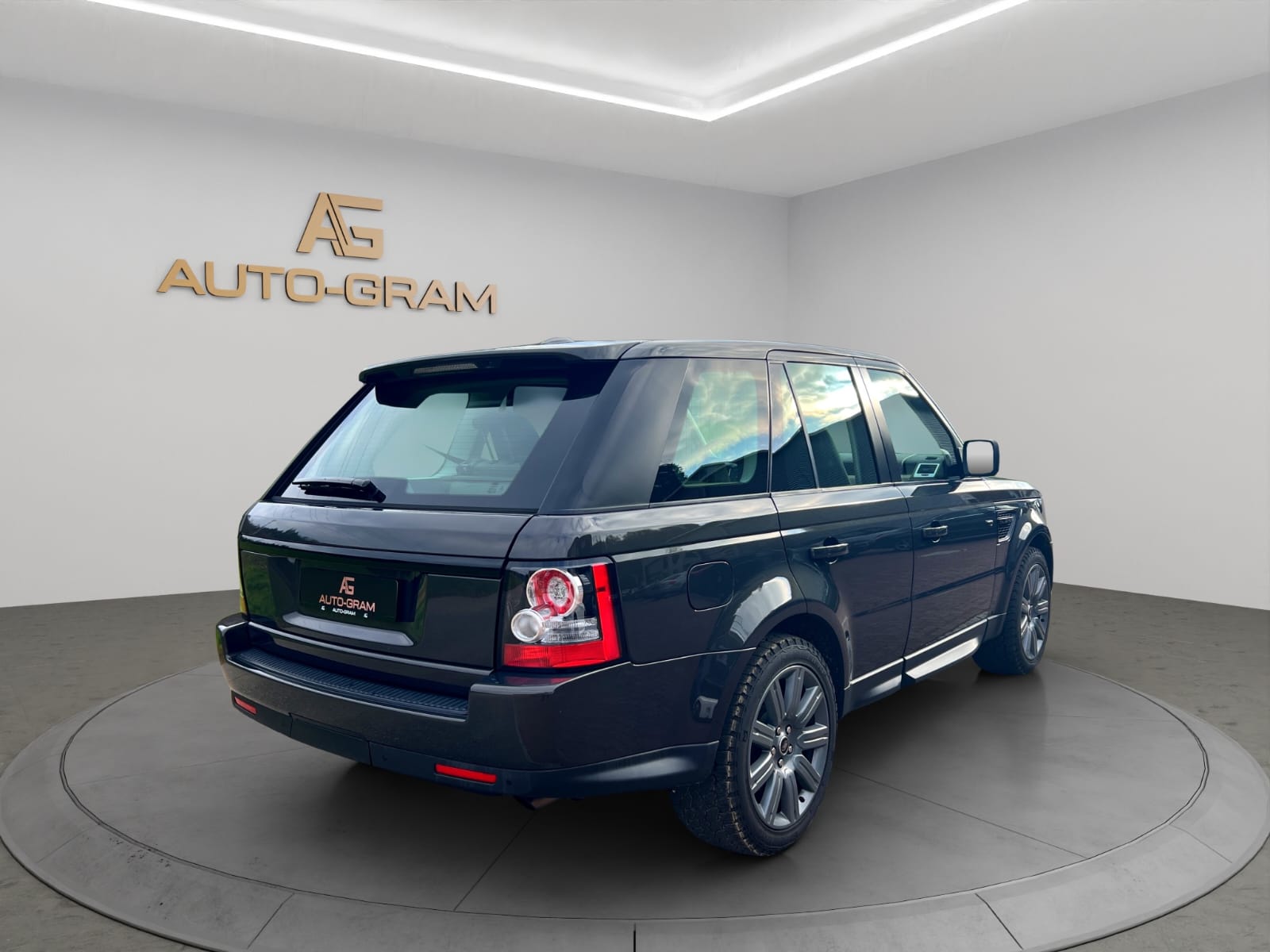 LAND ROVER Range Rover Sport 3.0 TDV6 Autobiography Automatic-image-4