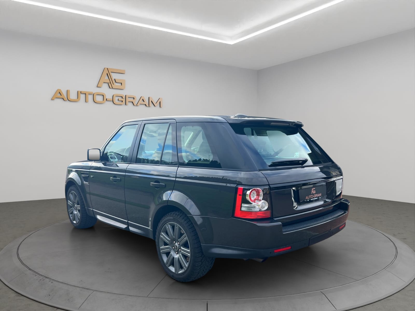 LAND ROVER Range Rover Sport 3.0 TDV6 Autobiography Automatic-image-2