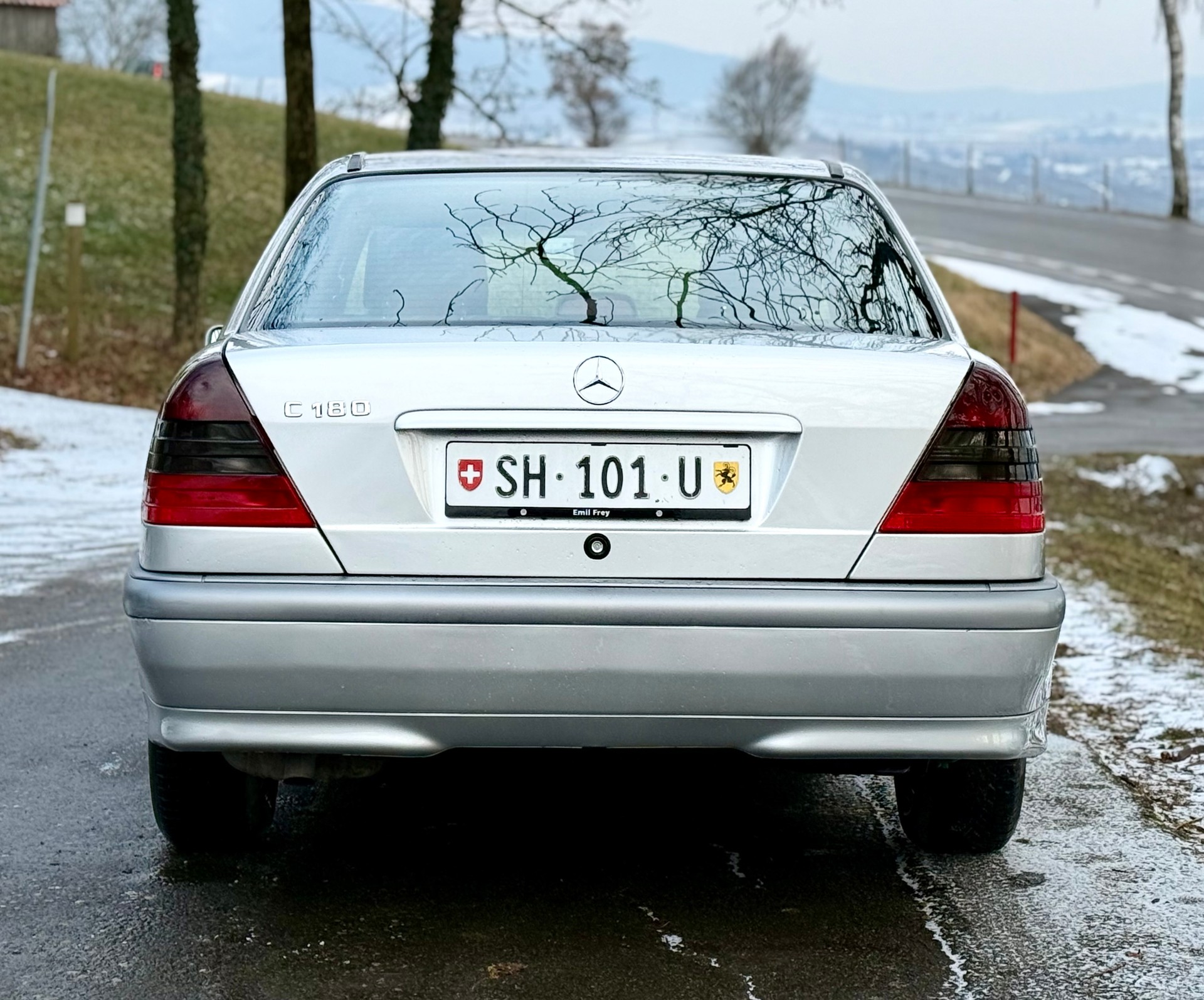 MERCEDES-BENZ C 180 Esprit-image-17