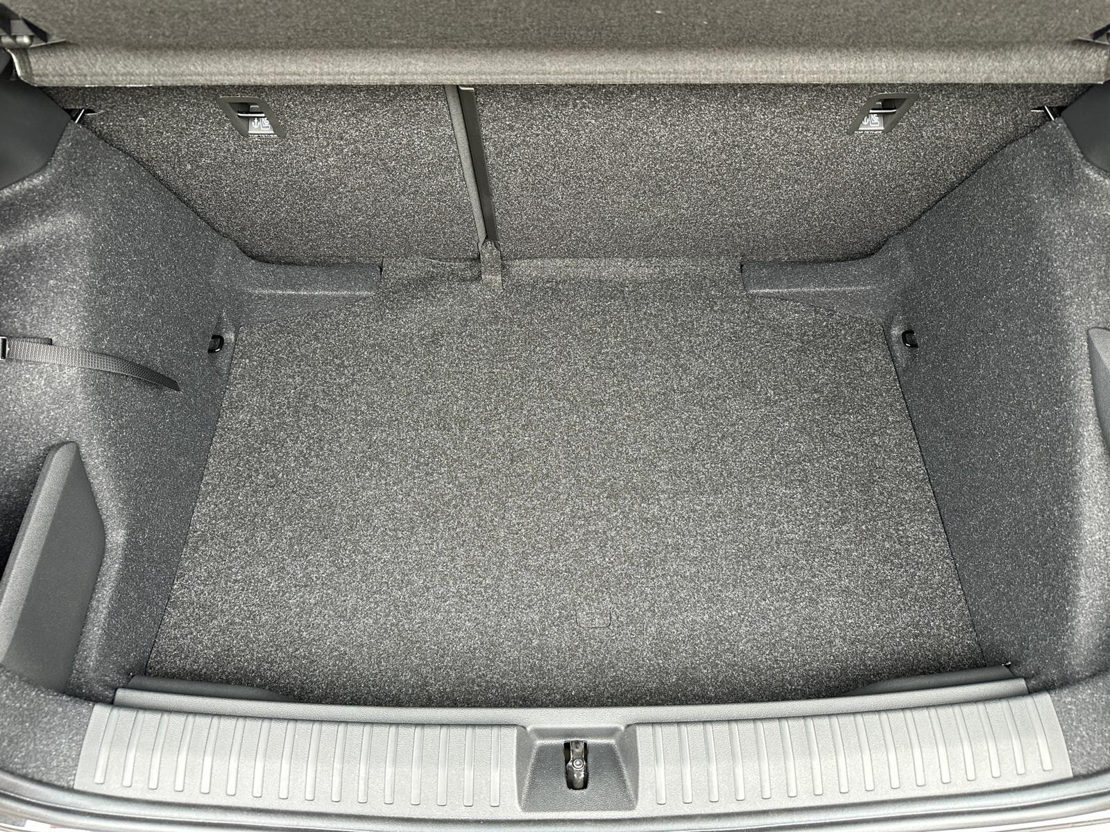 SKODA Kamiq 1.5 TSI Monte Carlo DSG-image-13