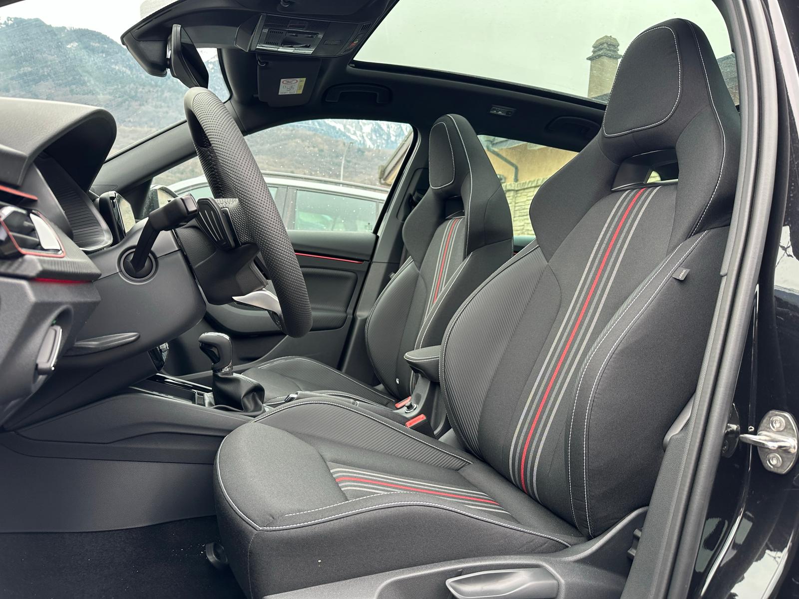 SKODA Kamiq 1.5 TSI Monte Carlo DSG-image-9