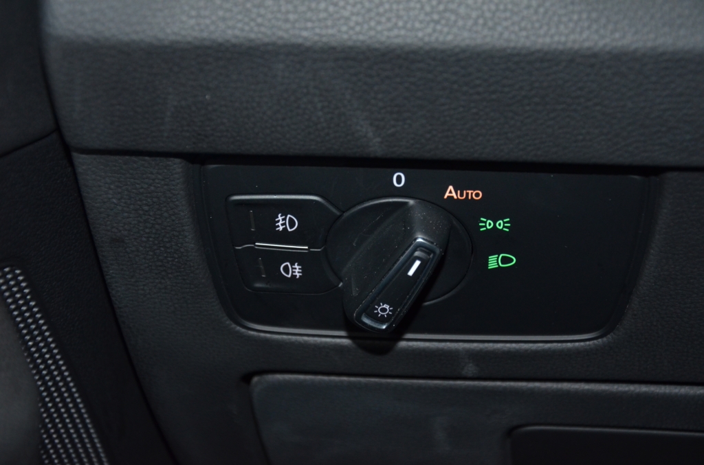 VW Passat 2.0 TDI Highline 4Motion-image-23