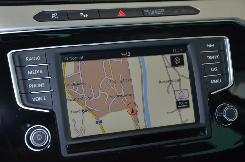 VW Passat 2.0 TDI Highline 4Motion-image-15