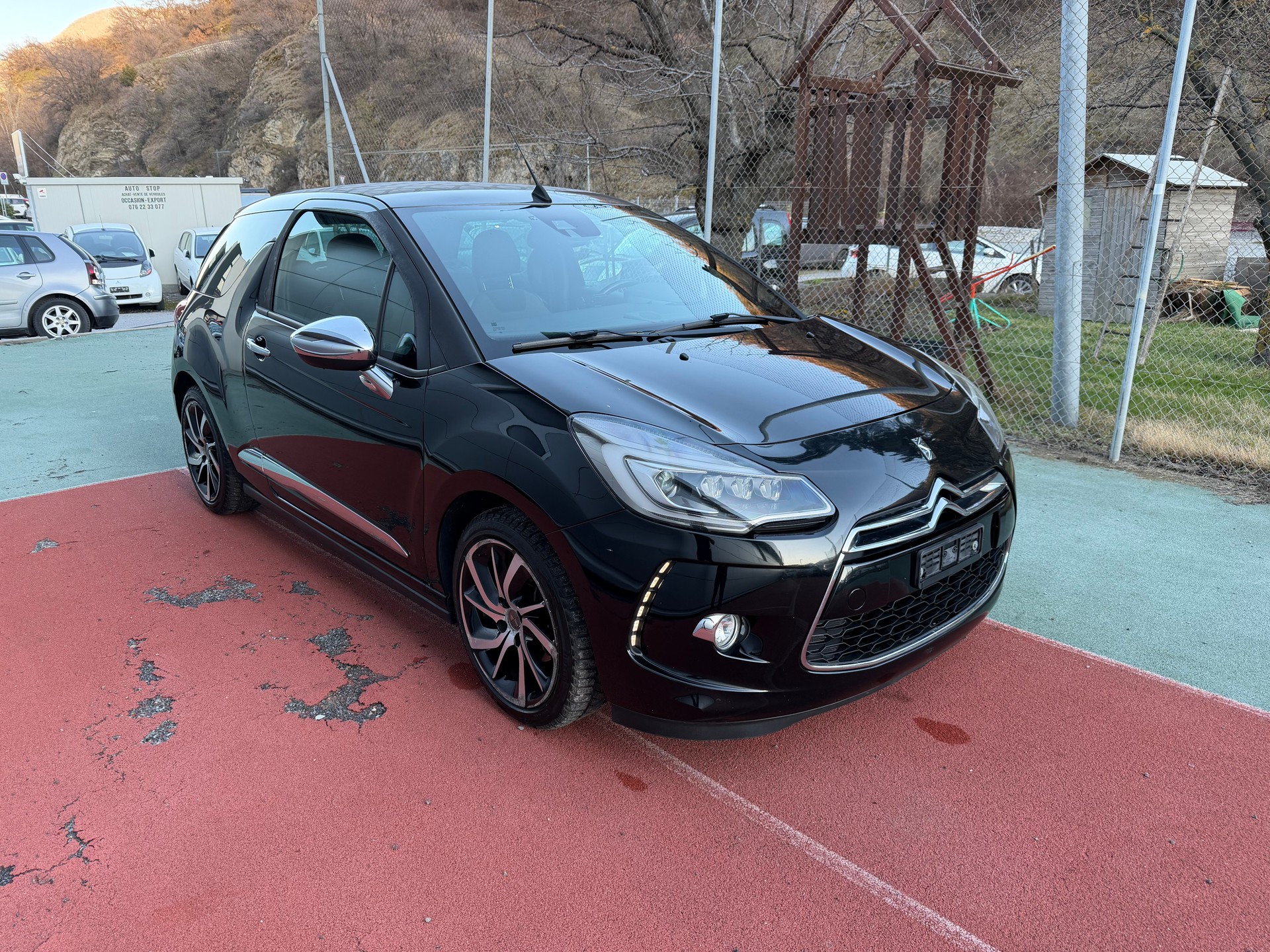 DS AUTOMOBILES DS3 Cabrio 1.6 THP SO Irresistible-image-1