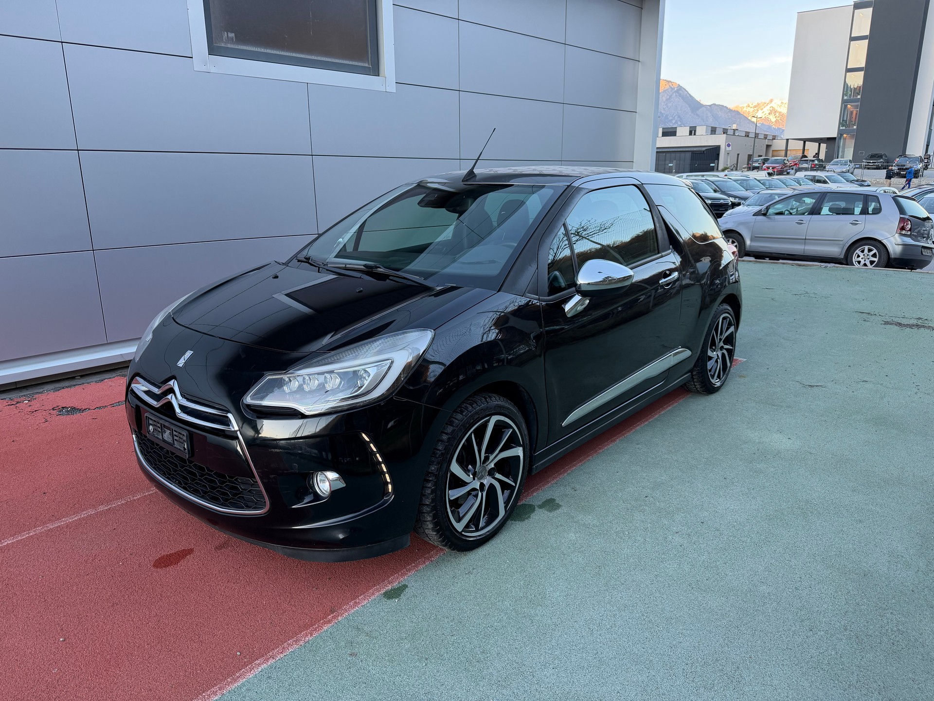 DS AUTOMOBILES DS3 Cabrio 1.6 THP SO Irresistible-image-0