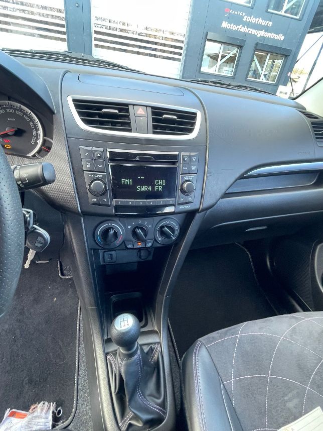 SUZUKI Swift 1.2i 16V Sergio Cellano-image-7