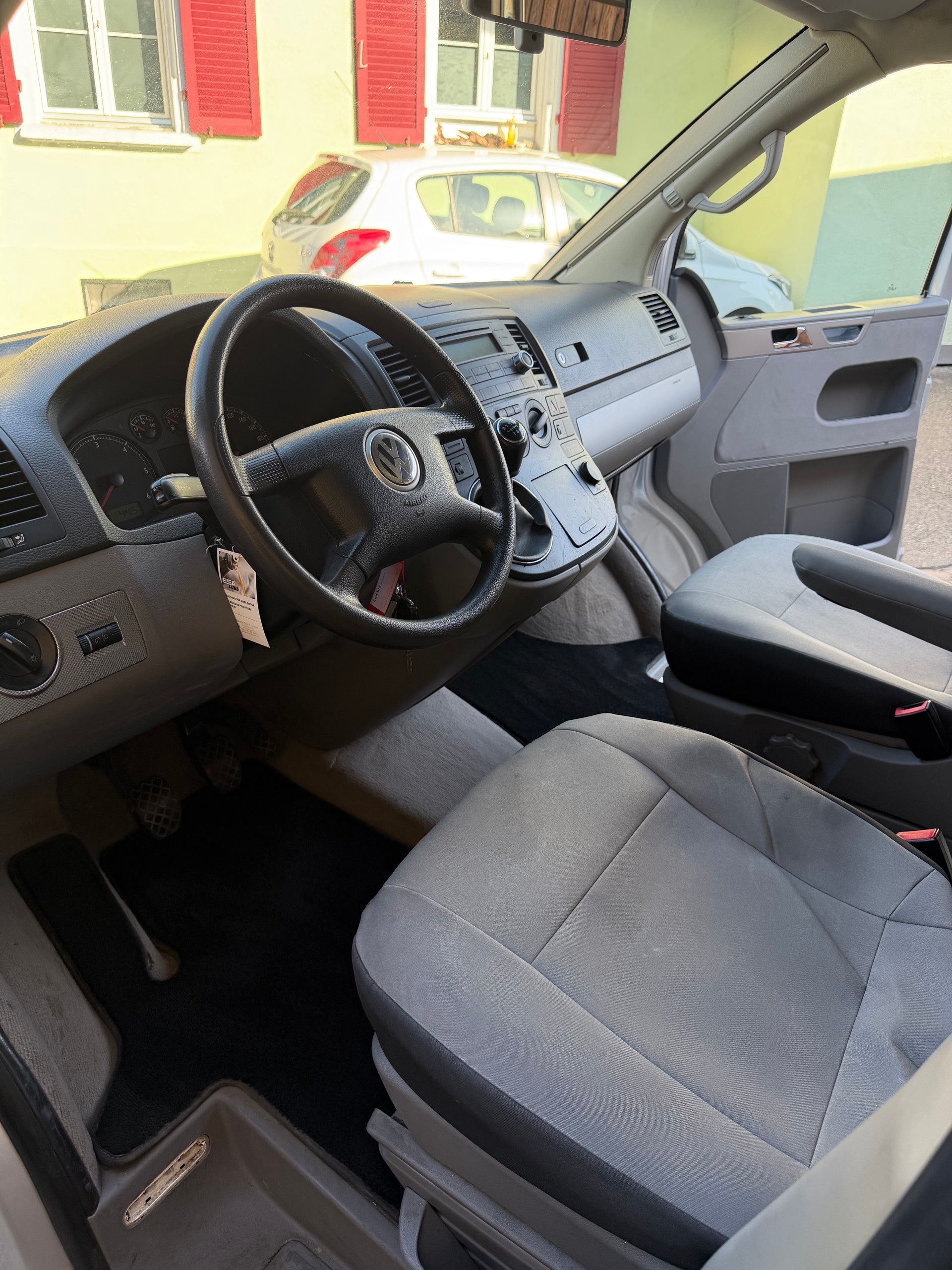 VW T5 Caravelle Comfort 2.5 TDI PD-image-7