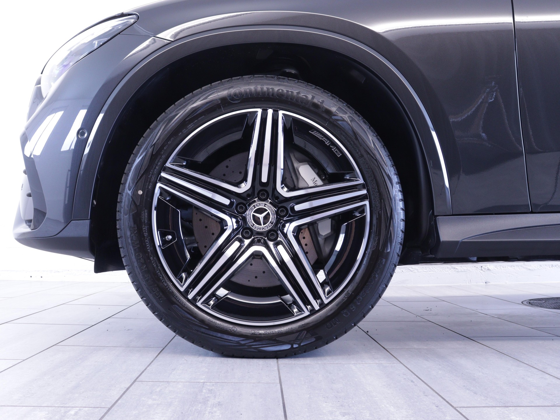 MERCEDES-BENZ GLC 300 d AMG Line 4matic-image-16