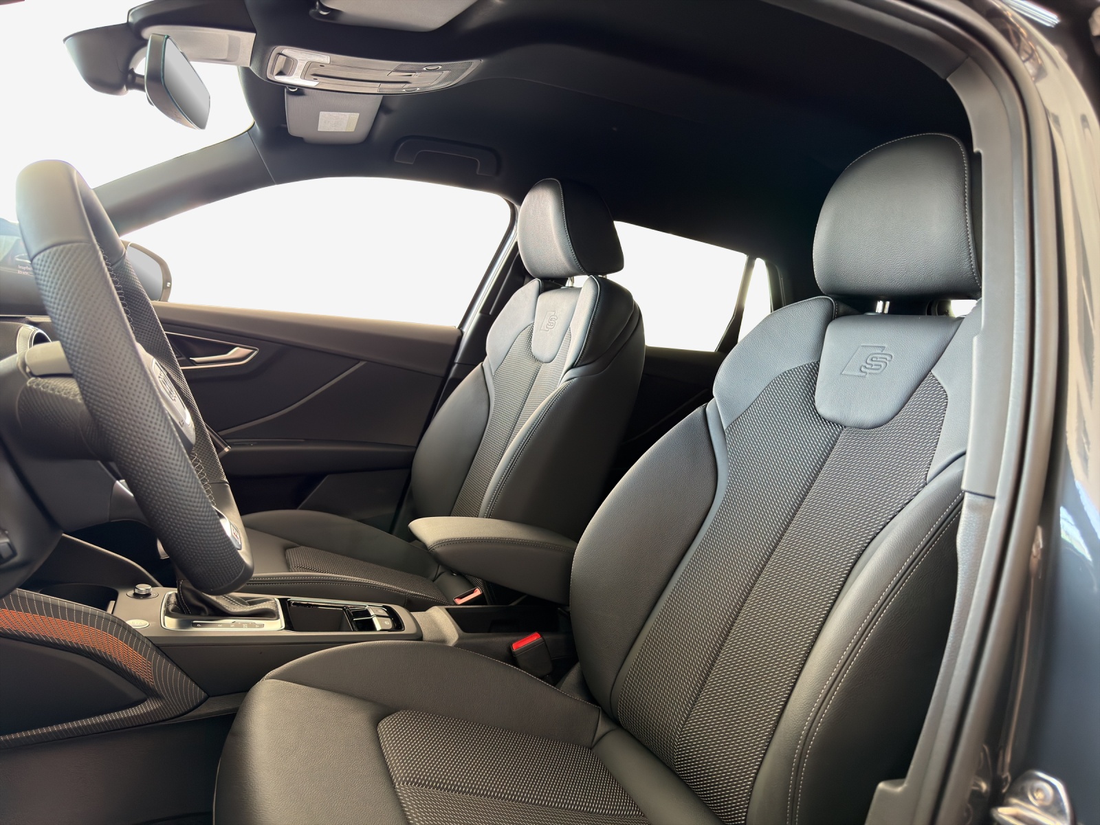 AUDI Q2 35 TFSI advanced S-tronic-image-14