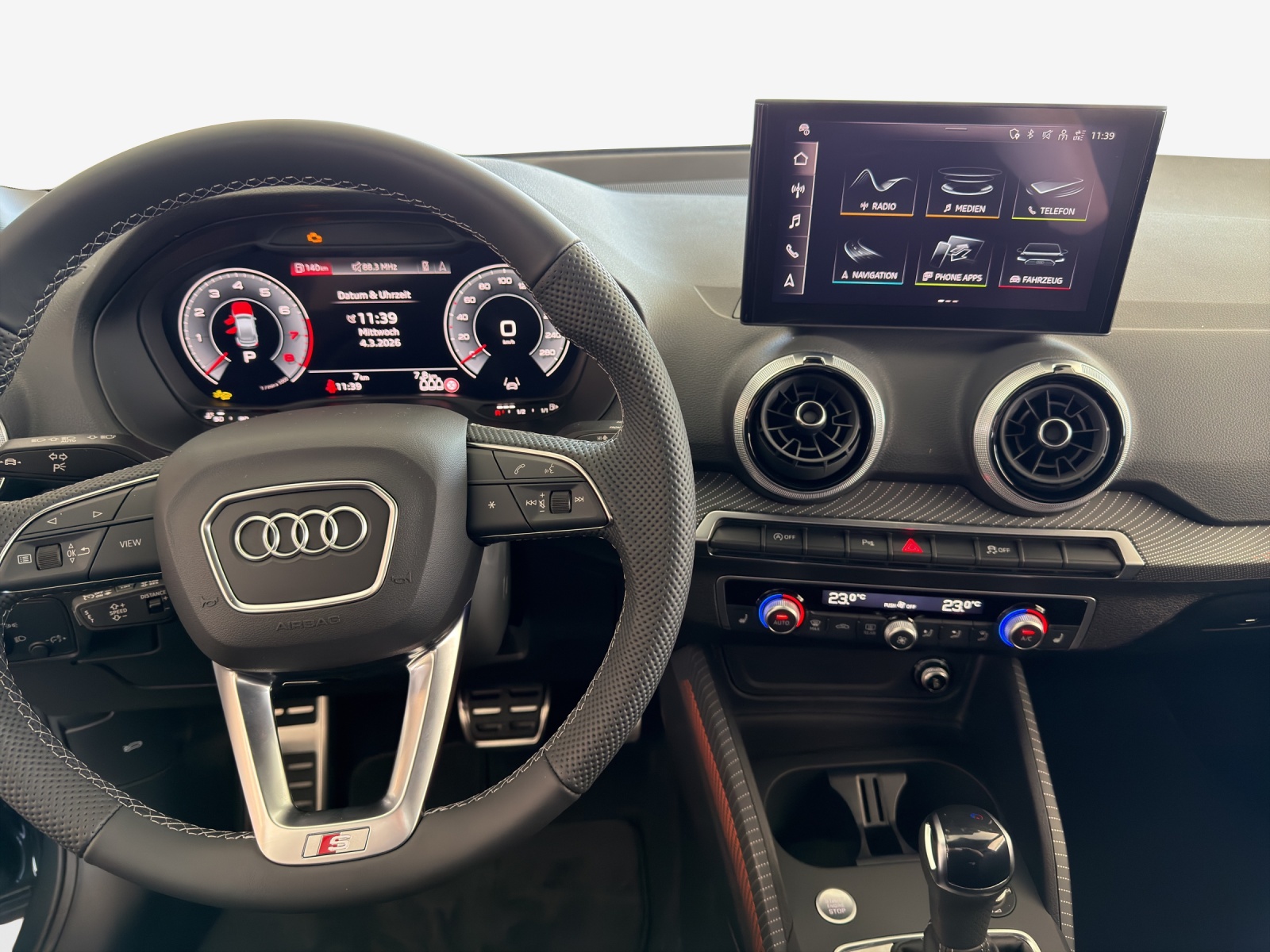 AUDI Q2 35 TFSI advanced S-tronic-image-8