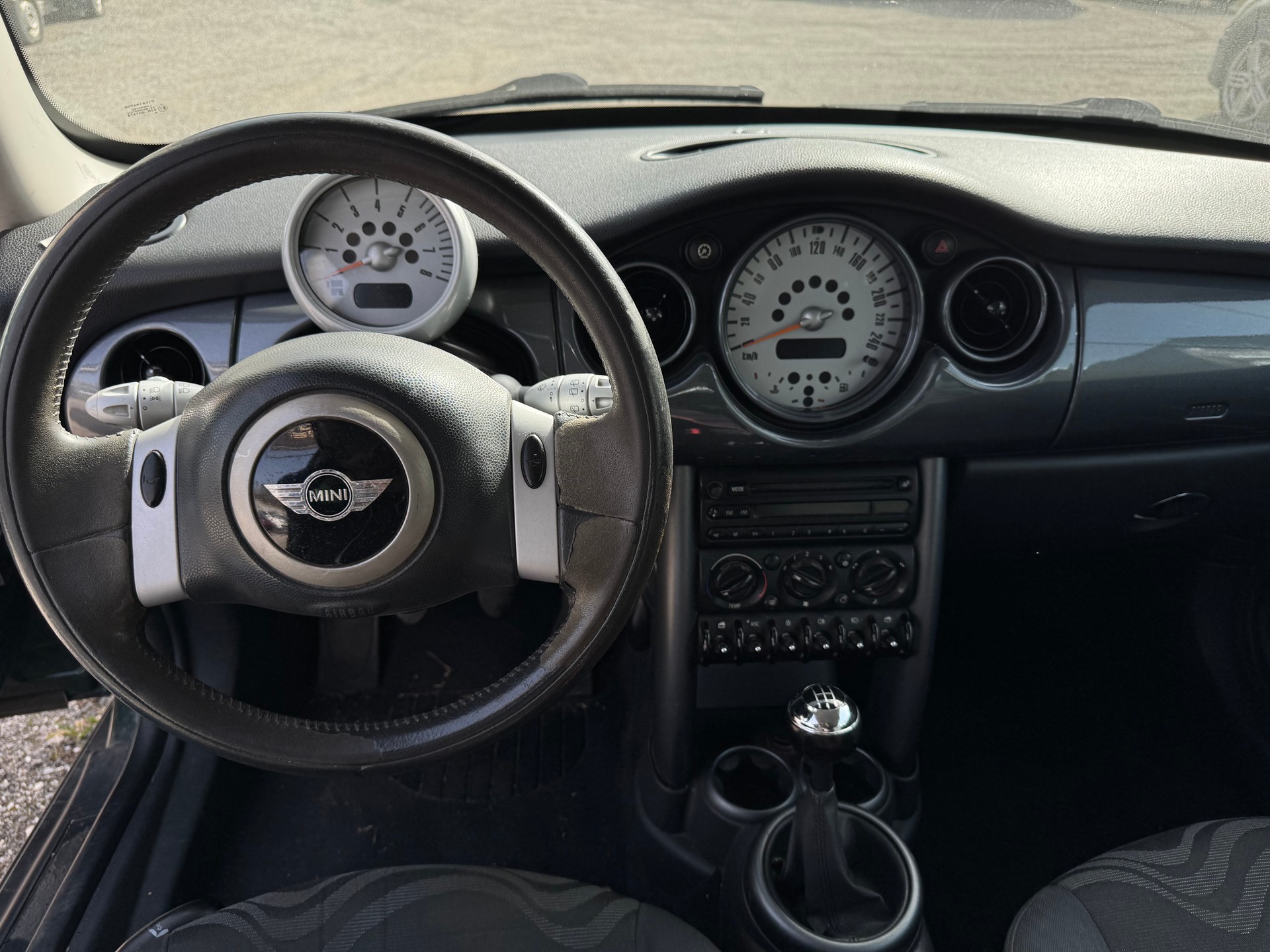 MINI One-image-9